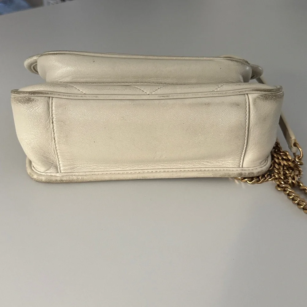 Yves Saint Laurent Off-White Quilted Shoulder Bag - Picture 4 of 7